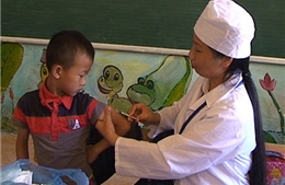Thực hiện nghiêm việc tiêm vắcxin sởi - rubella tại các huyện biên giới 