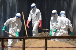 Mỹ công bố hướng dẫn mới về cách ly Ebola