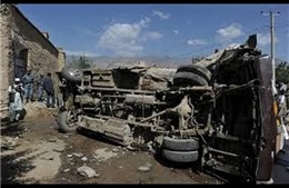 11 lính và cảnh sát Afghanistan thiệt mạng vì bom liều chết