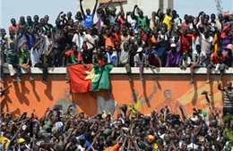Phe đối lập Burkina Faso phản đối quân đội tiếm quyền