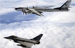 Không quân Anh chặn máy bay ném bom Nga 