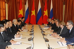 Tổng Bí thư Nguyễn Phú Trọng hội kiến Thủ tướng Medvedev 