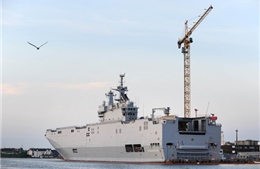 Tàu Mistral Pháp đóng cho Nga bị trộm ghé thăm