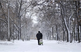 Người dân Ukraine tê tái khi mùa đông đến 