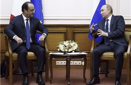 Tổng thống Pháp gặp Tổng thống Nga ở Moskva 