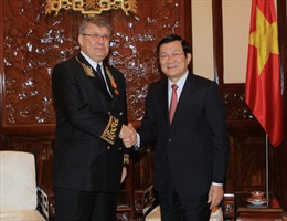Chủ tịch nước Trương Tấn Sang tiếp Đại sứ Nga chào từ biệt