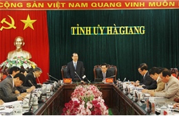 Phó Thủ tướng Vũ Văn Ninh làm việc tại Hà Giang