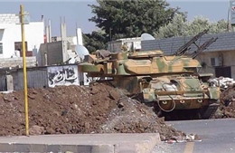 Al-Qaeda chiếm hàng chục xe tăng, xe bọc thép Syria