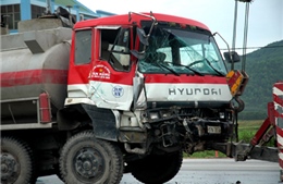 Va chạm trên đường 21B, giao thông ách tắc nhiều giờ 