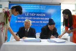 Tiếp nhận hơn 4.000 tài liệu của gia đình GS. Nguyễn Cảnh Toàn 