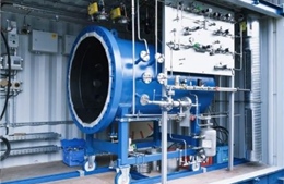 Đức chế tạo máy biến nước thành xăng dầu