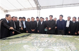 Thủ tướng kiểm tra tiến độ các công trình lớn ở Hà Nội 