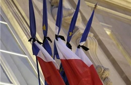 Lặng người ngày nước Pháp để tang nạn nhân khủng bố