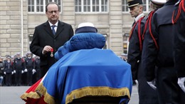 Charlie Hebdo làm sống lại cơ hội tái đắc cử cho Tổng thống Hollande