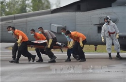 Tìm thấy 51 thi thể hành khách máy bay AirAsia