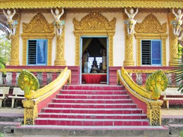 Tục thờ rắn Naga của người Khmer Nam Bộ