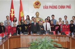 PTT Nguyễn Xuân Phúc tiếp đoàn Mẹ Việt Nam anh hùng tỉnh Đồng Nai 