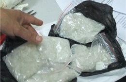 Biểu dương chiến sỹ phá chuyên án thu giữ 30 bánh heroin