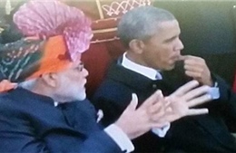 Người Ấn Độ bất bình vì ông Obama nhai kẹo cao su