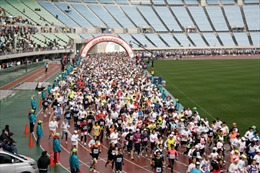 Chạy marathon, &#39;mốt&#39; mới ở Nhật