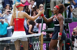 Sharapova đối đầu Serena ở chung kết