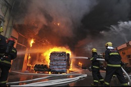 Trung Quốc: 17 người chết cháy trong kho hàng