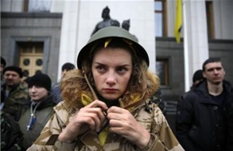 Ukraine tổng động viên phụ nữ trên 20 tuổi gia nhập quân đội