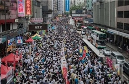 Hong Kong bắt người biểu tình chống du khách Đại lục 