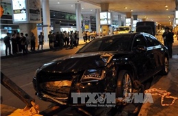 Xe Audi đâm 11 người bị thương tại sân bay Tân Sơn Nhất