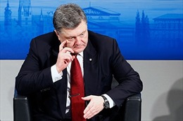 Tổng thống Poroshenko và câu hỏi khó trả lời