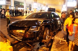 Vụ xe Audi &#39;điên&#39; tại sân Tân Sơn Nhất: Một nạn nhân đã tử vong