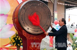 Phó Thủ tướng Nguyễn Xuân Phúc đánh trống khai hội chùa Bái Đính 