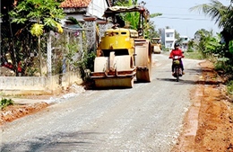 Bê tông hóa đường  giao thông nông thôn