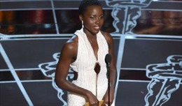 Nữ diễn viên Oscar bị mất váy hơn 3 tỷ đồng