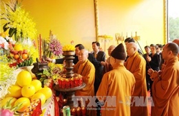 Về đất Phật dự khai hội xuân Yên Tử năm 2015 