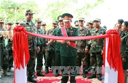 Quân đội Việt Nam tài trợ kinh phí xây bệnh xá cho Campuchia 