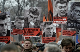 Tuần hành rầm rộ tưởng nhớ ông Nemtsov ở Moskva