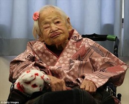 Người già nhất thế giới mừng thọ 117 tuổi