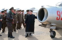 Lãnh đạo Triều Tiên chỉ đạo tập trận không quân