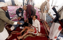 IS đánh bom thánh đường Yemen, 137 người thiệt mạng