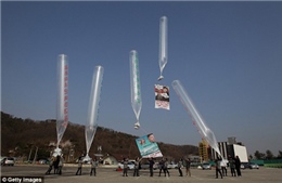 Triều Tiên dọa bắn hạ bóng bay mang truyền đơn của Hàn Quốc