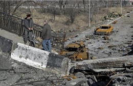  Lệnh ngừng bắn lại bị vi phạm ở Đông Ukraine 