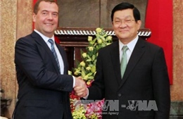 Chủ tịch nước Trương Tấn Sang tiếp Thủ tướng Nga Medvedev 