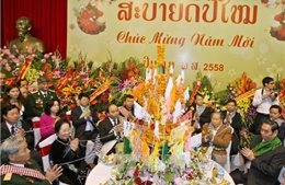 Thắm thiết tình anh em Việt - Lào trong Tết Bun Pi May 