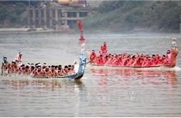 Không tổ chức thi bơi chải truyền thống trên sông Lô
