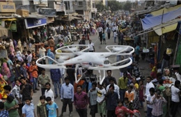 Ấn Độ sử dụng UAV xịt hơi cay kiểm soát biểu tình