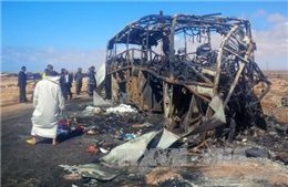  Maroc: Xe buýt chở học sinh gặp nạn