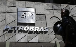 Brazil bắt cựu nghị sĩ trong bê bối Petrobras 