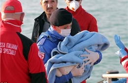 Lật thuyền, 400 người thiệt mạng ngoài khơi Libya