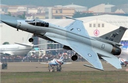 Pakistan mua 110 máy bay Thần sấm JF-17 của Trung Quốc 